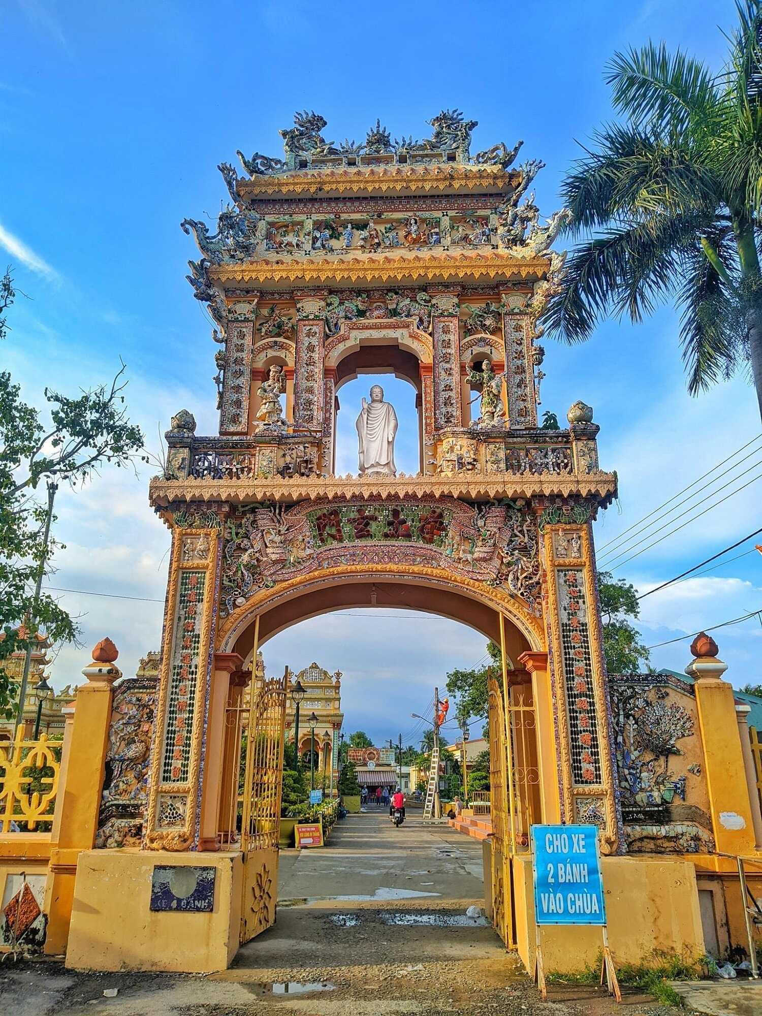 Experience Vietnam’s heritage with visa-prepared tours